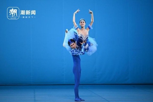管弦系师生“牵手”浙江省唯一“芭蕾天