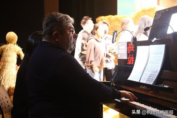 大赢家app新手怎么玩首部创排歌剧经