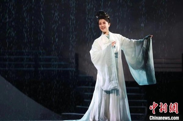 民族歌剧《李清照》杭州上演 “中西合
