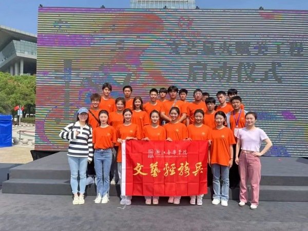 用大赢家app帮助中心点亮城乡繁花 
