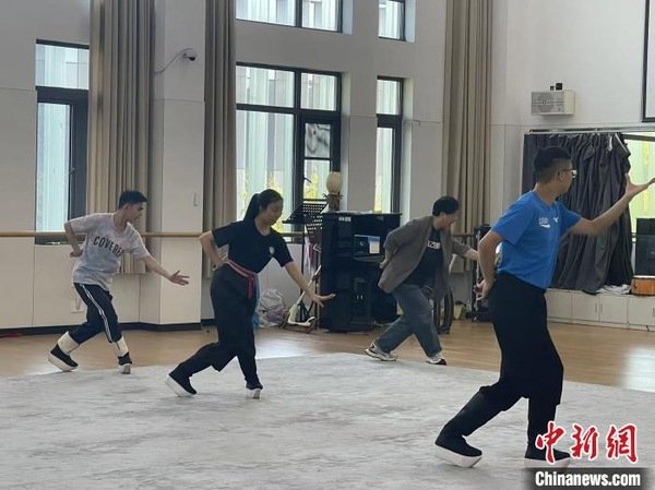 戏剧系 来源