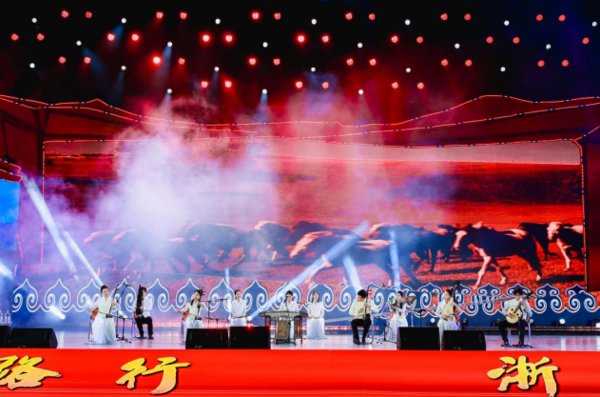 相关阅读晚会以“山海相连”“大美不言