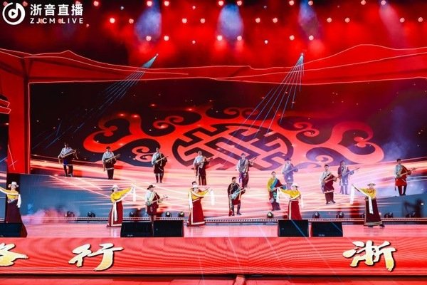 浙音师生唱响锦绣海西