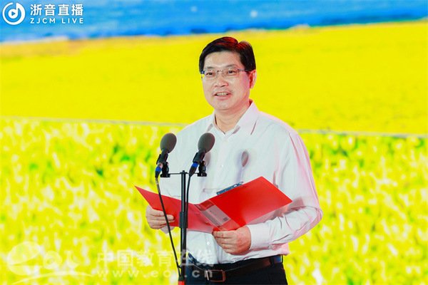 跨越千里