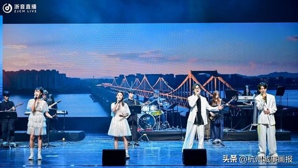 座无虚席
