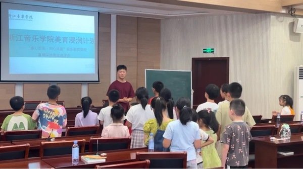 物质贫困不是社会主义
