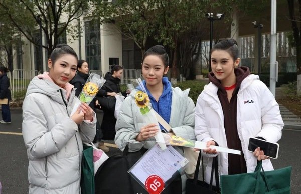 大赢家app操作说明本科招生复试开考