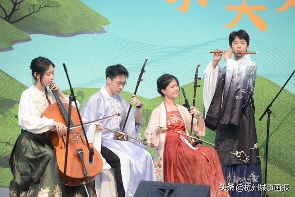 公益于一体的系列活动