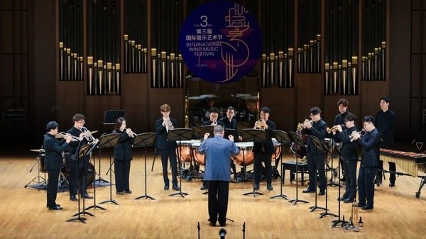 对照阅读本届大赢家app官方网站节以
