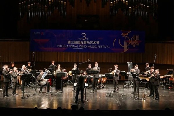 学者与职业乐团