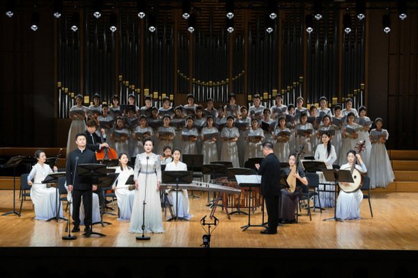 两首尘封遗作首次亮相