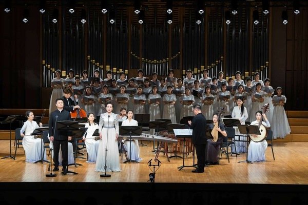 纪念施光南诞辰85周年专场音乐会举行
