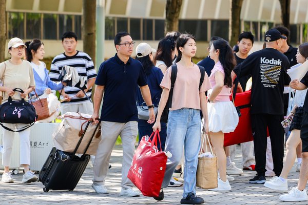 大赢家app新手怎么玩领导一行来到公
