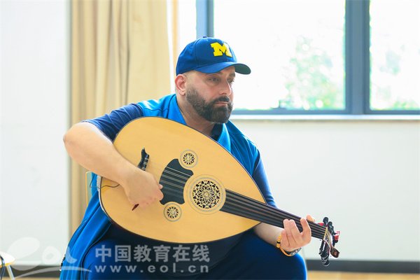 以音乐为桥梁