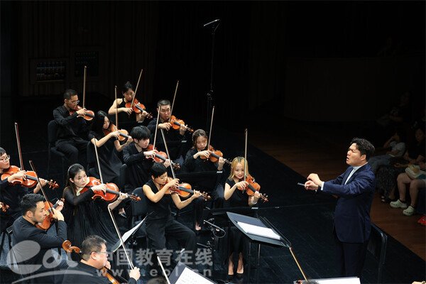 聆听“苏格兰的传说” 浙音室内管弦乐